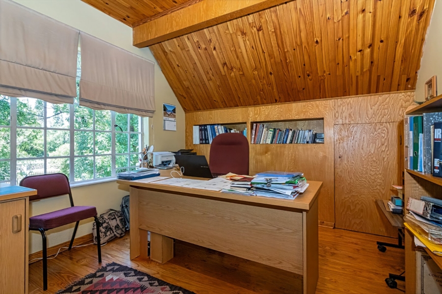 4 Bedroom Property for Sale in Wilgenhof Free State